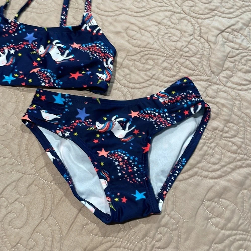 Cute Girl’s Bikini - Picture 3 of 7
